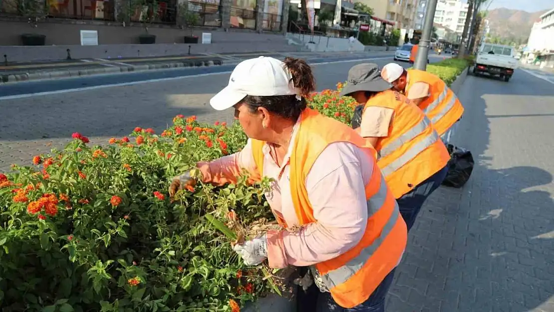 Marmaris'te parklar yenileniyor