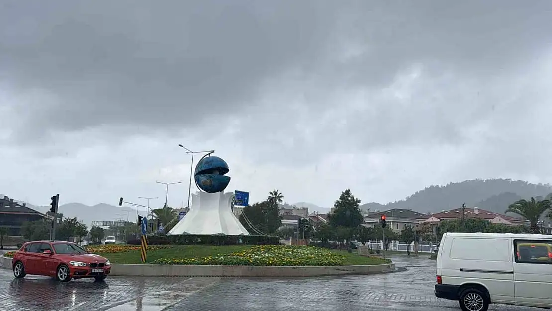 Marmaris'te sağanak yağışlar devam ediyor