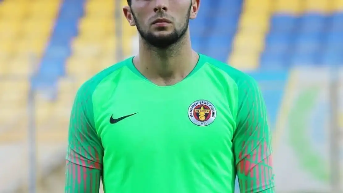 Menemenspor'da kaleci Selmani ile yollar ayrıldı
