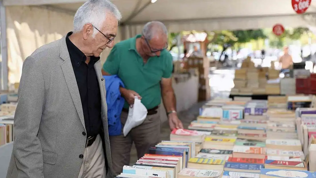 Menteşe Belediyesi kitap fuarı açıldı