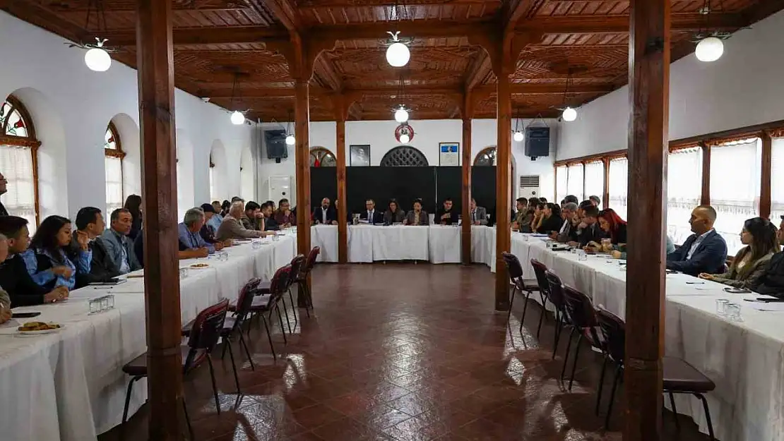 Menteşe Belediyesi'nden çimento fabrikası için şeffaflık ve ortak akıl toplantısı