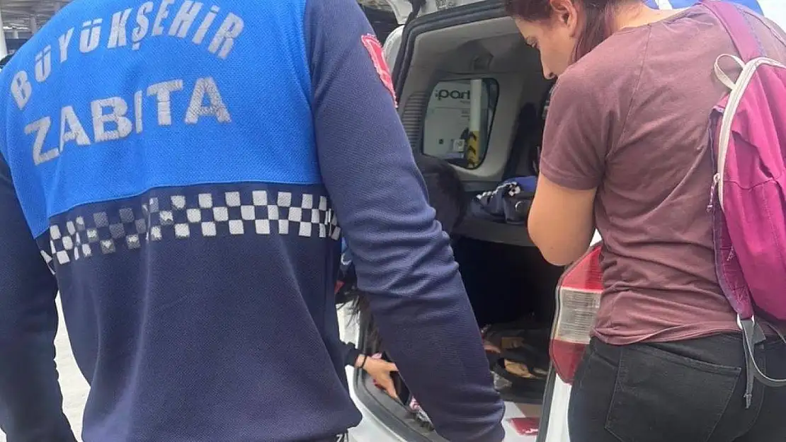 Menteşe otogarında sağlıksız tavuk döner ele geçirildi