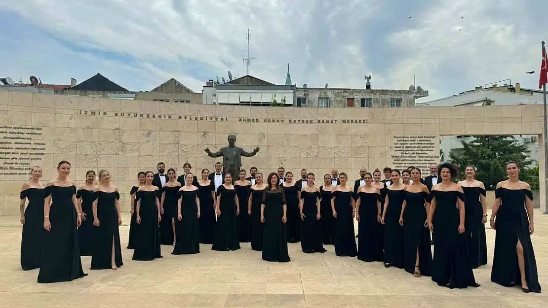 Merkezefendi Belediyesi Çok Sesli Korosu İzmir ve Ankara'dan ödülle döndü