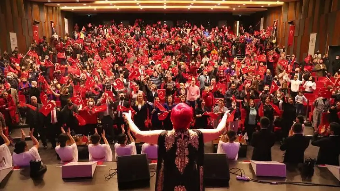 Merkezefendi ilk konserini anlamlı günde düzenlendi