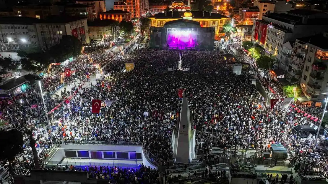 Mesir Festivali'nin ilk konseri Sıla'dan