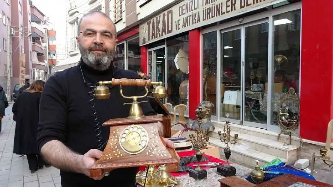 Mezatın en gözdesi asırlık gramofon 19 bin TL'ye alıcı buldu