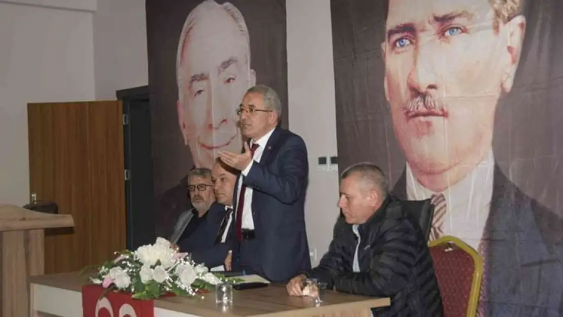 MHP Kepsut'ta 'Cumhur İttifakı ve Hükümet Sistemi'ni anlattı