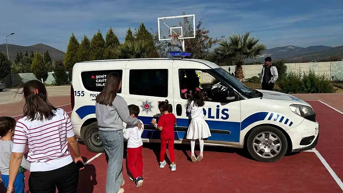 Milas'ta miniklere polislik mesleği tanıtıldı