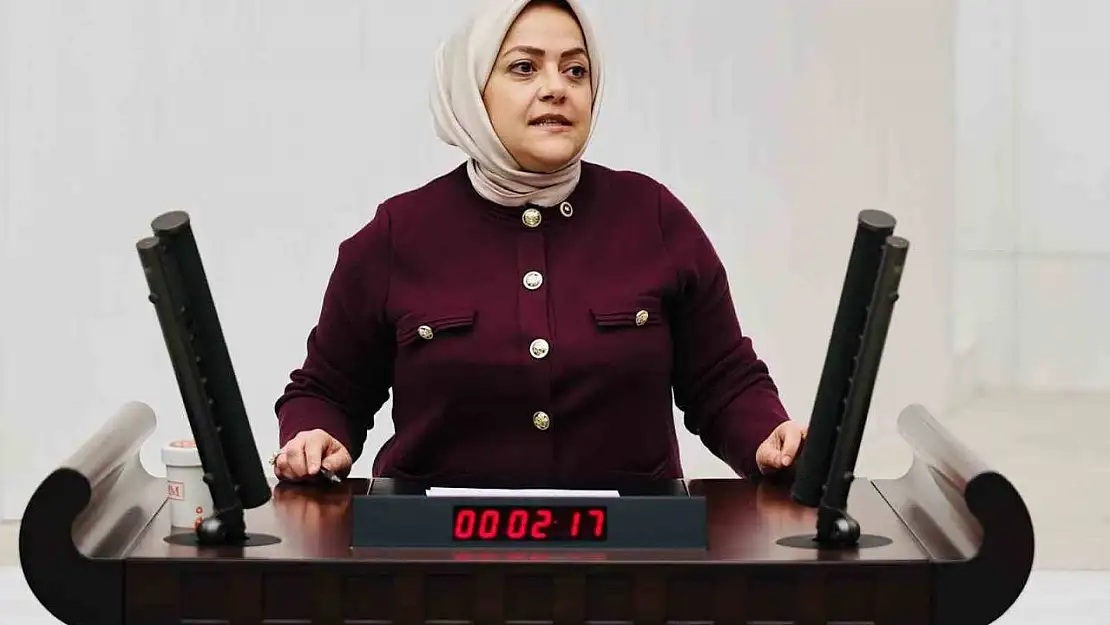 Milletvekili Ün 'Deprem felaketi kapıdayken yetkililer, yetkisizler gibi eli böğründe bekliyor'