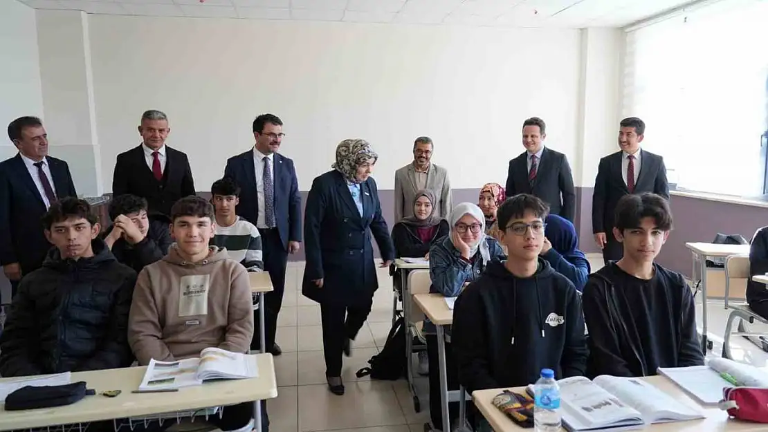 Milli Eğitim Bakan Yardımcısı Ökten, Köyceğiz'de incelemelerde bulundu