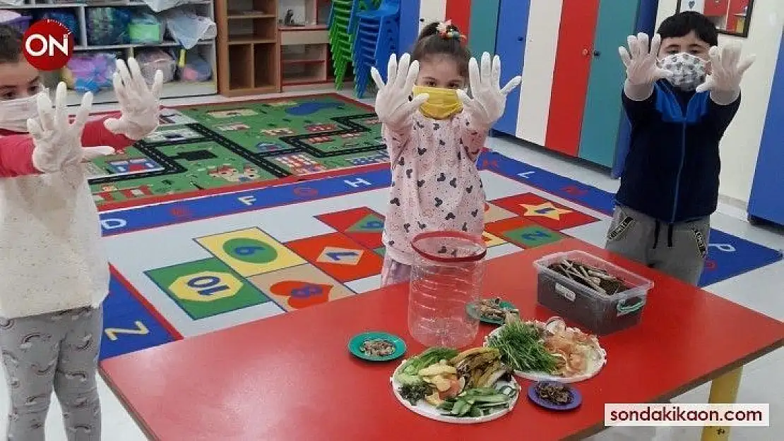 Miniklere geri dönüşüm eğitimi