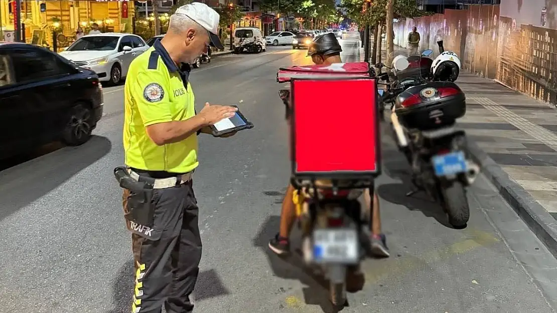 Motosiklet sürücülerine sıkı denetim