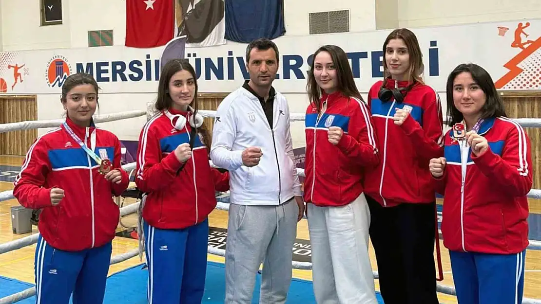 MSKÜ Muay Thai takımından 18 madalya