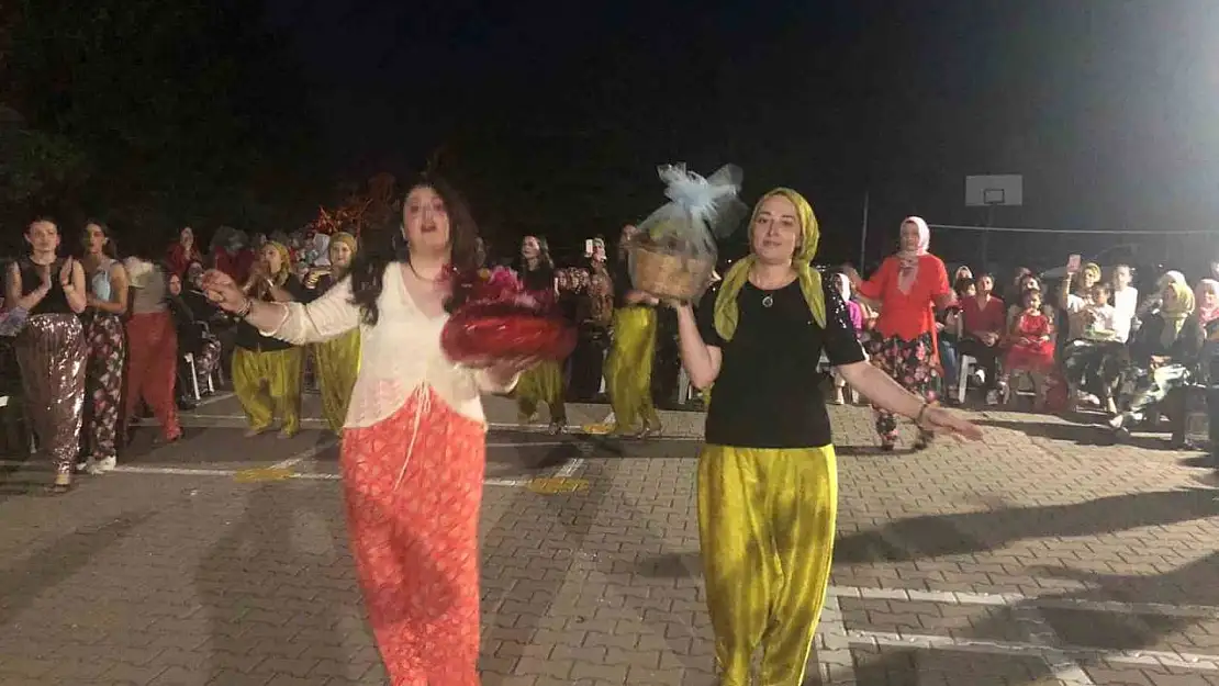 Mudanya Esence'de 'Hıdırellez kınası' geleneği yaşatılıyor