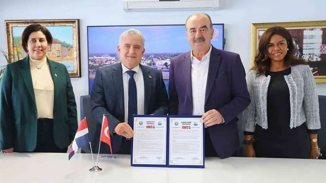 Mudanya'nın yeni kardeş şehri Dominik Cumhuriyeti'nden