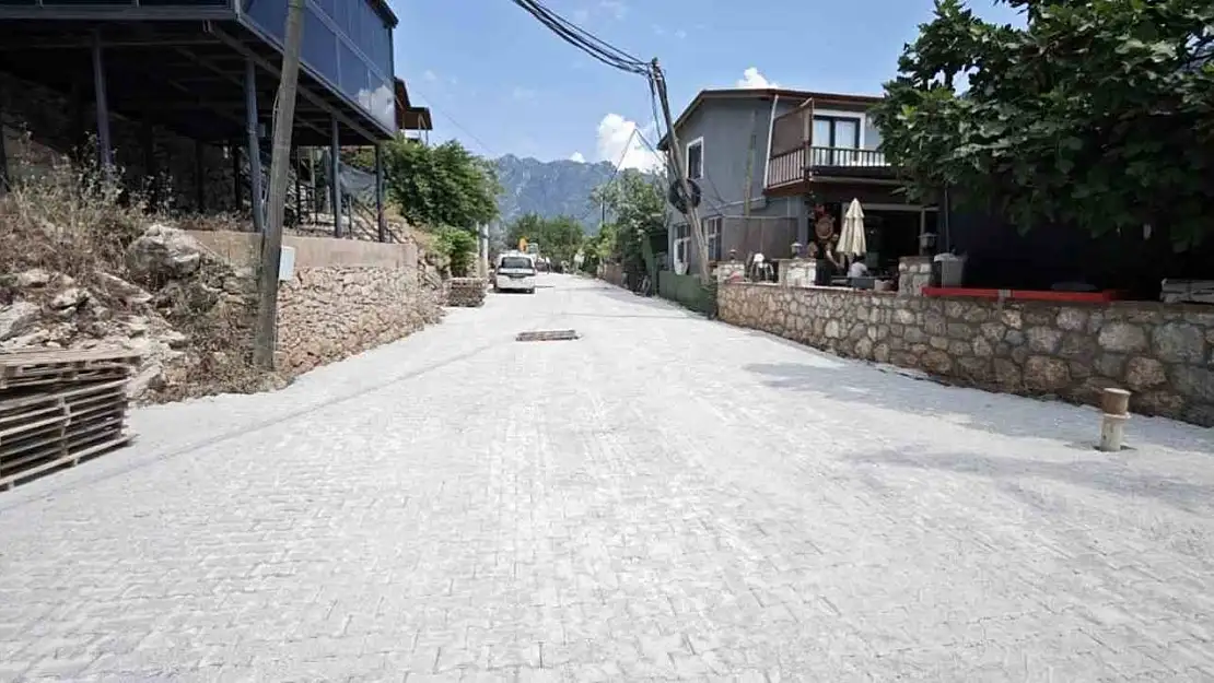 Muğla Büyükşehir'den Marmaris Orhaniye'de 13 milyon 800 bin liralık yol yatırımı