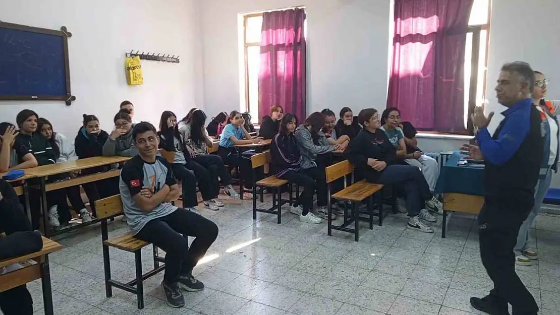 Muğla'da okul afet farkındalık eğitimi