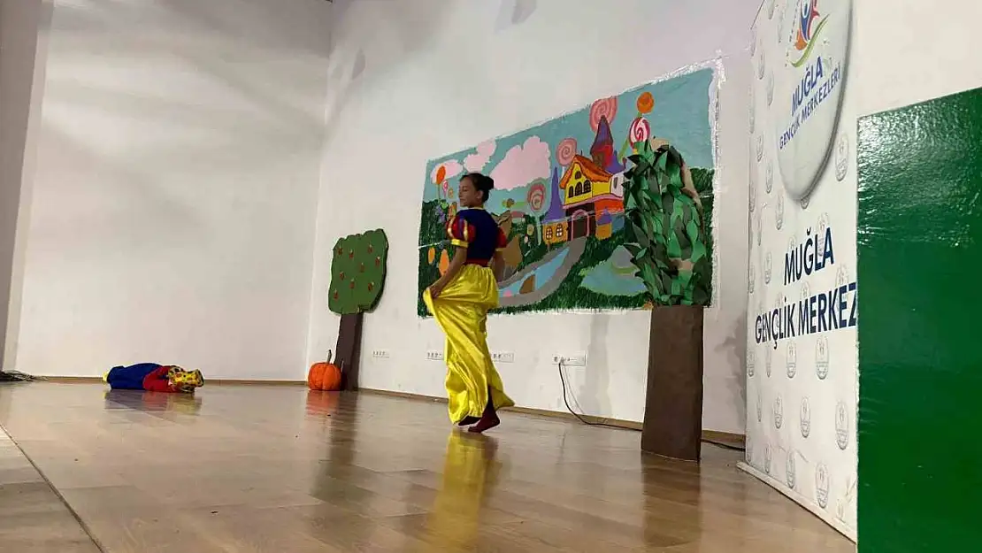 Muğla'da Ramazan ayında çocuk tiyatrosu miniklerle buluştu