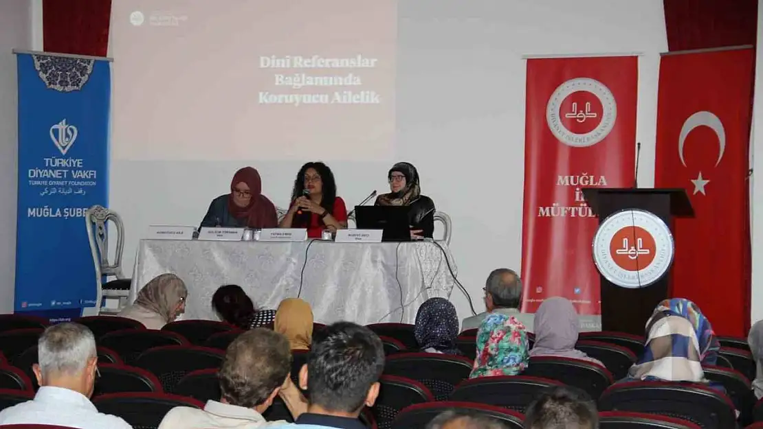 Muğla İl Müftülüğü'nde 'Dini Referanslar Bağlamında Koruyucu Ailelik' paneli düzenlendi