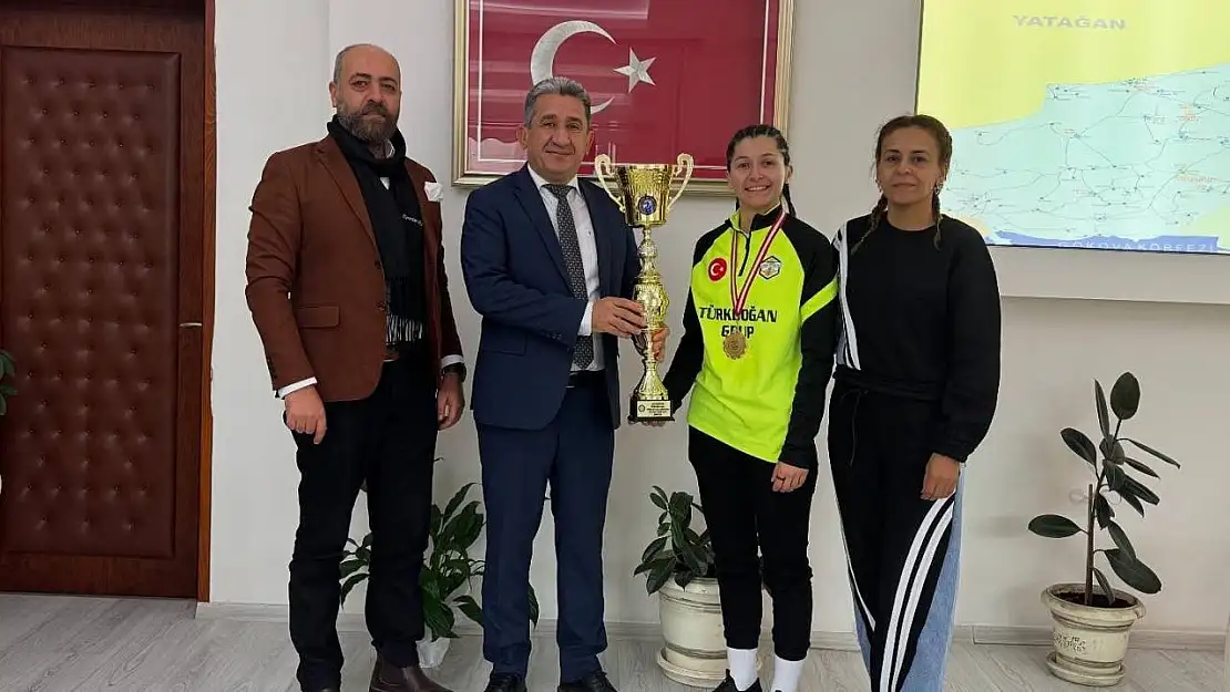 Muğla Sessizler Kadın Futsal Takımı şampiyon oldu