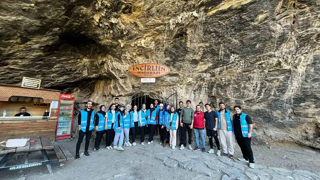 Muğla yurtlarında kalan öğrenciler Gökçeler Kanyonu'nu keşfetti