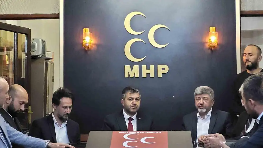 Muharrem Akçadurak: 'Seçimin galibi Necdet Akel'i tebrik etti