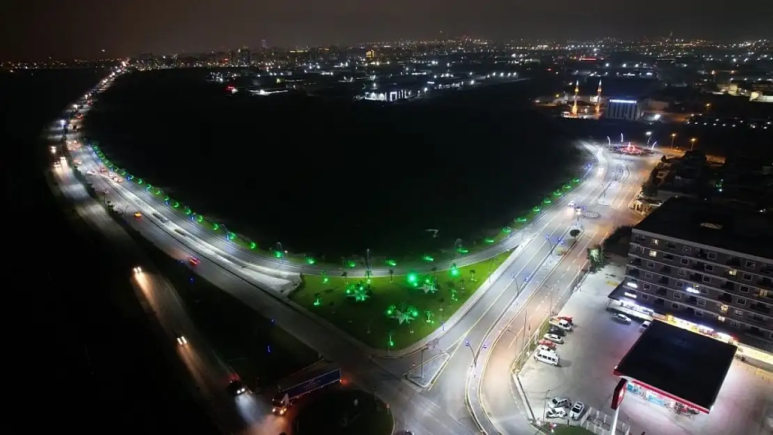 MUOSB Sanayi Caddesi'nde Büyükşehir'in ve MASKİ'nin yatırımları sürüyor