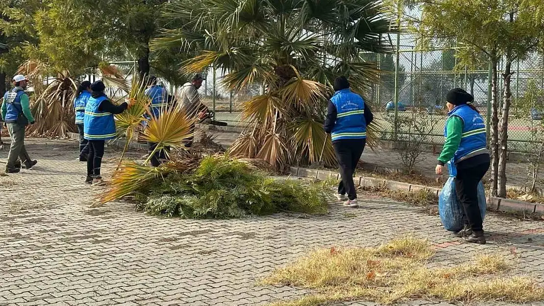 Nazilli Belediyesi'nden, İsabeyli Kampüsü'nde temizlik çalışması