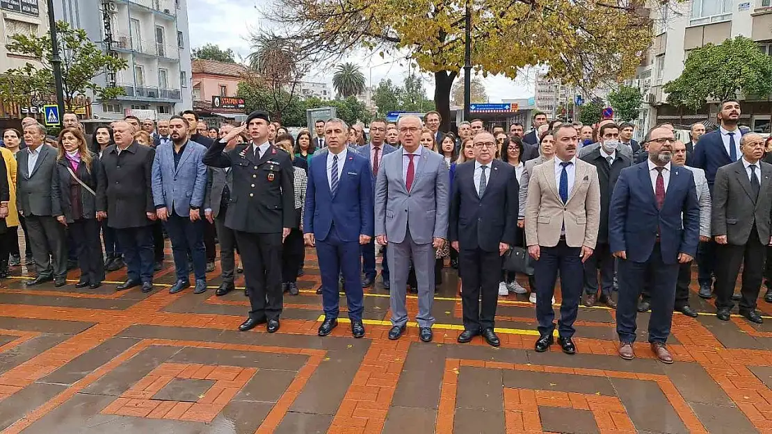 Nazilli'de Öğretmenler Günü düzenlenen törenle kutlandı