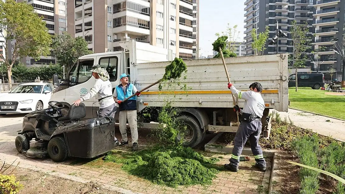 Nilüfer'in parklarında bahar temizliği