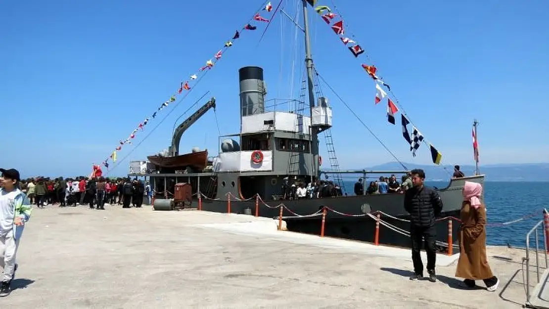 Nusret Mayın Gemisine Mudanya'da ziyaretçi akını