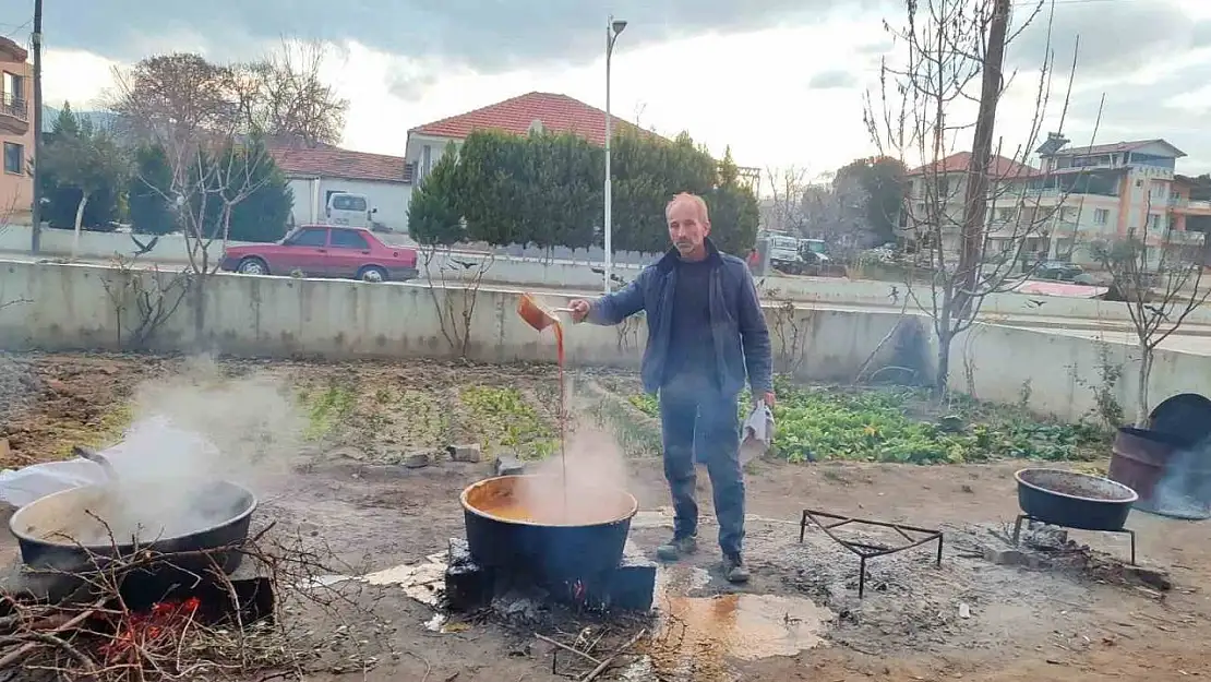 Ocak ayında pekmez kazanları kaynadı