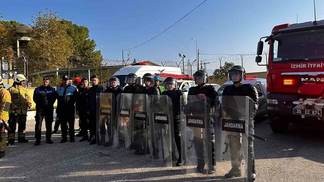 Ödemiş M Tipi Kapalı Cezaevi'nde 'İsyan ve Yangın Tatbikatı' düzenlendi