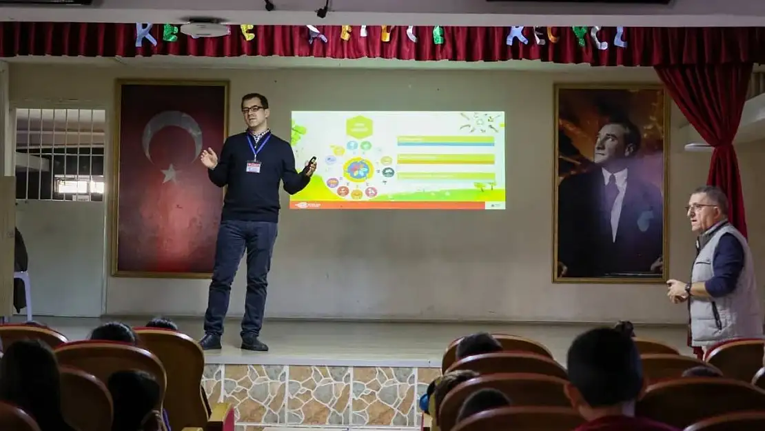 Öğrenciler 'Sıfır Atık' konusunda bilgilendirildi