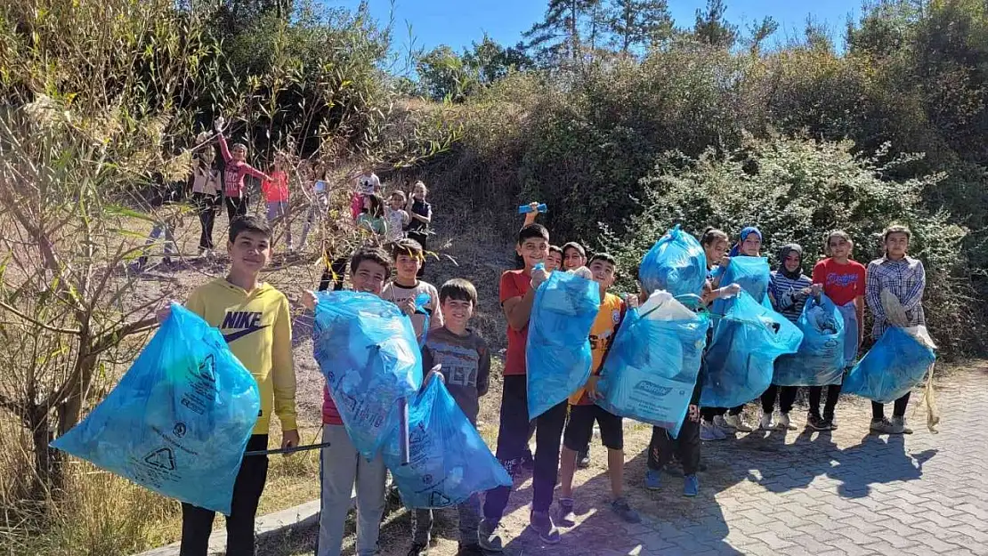 Öğrenciler doğaya sahip çıktı