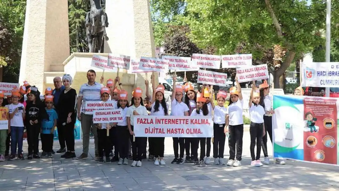 Öğrenciler pandemide artan teknoloji bağımlığına dikkat çekti