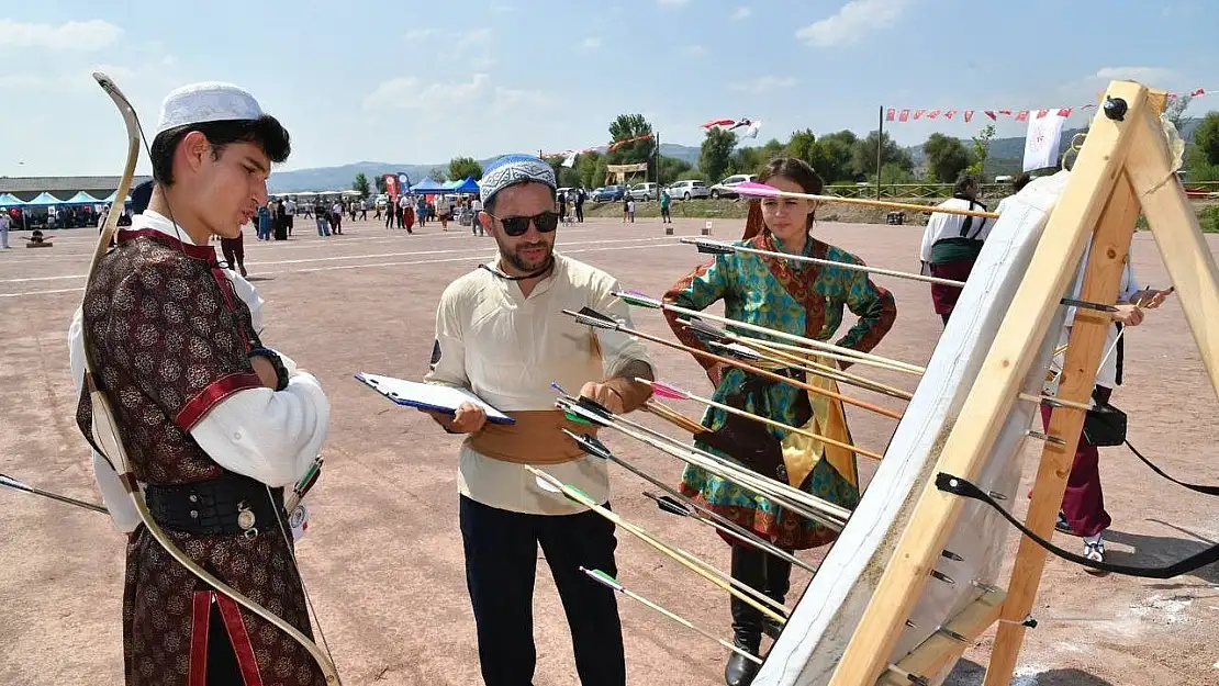Okçular hedefe kilitlendi