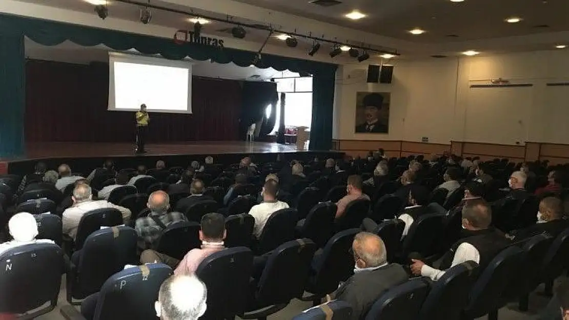 Okul servis araç şoförleri ve rehber personeline eğitim semineri