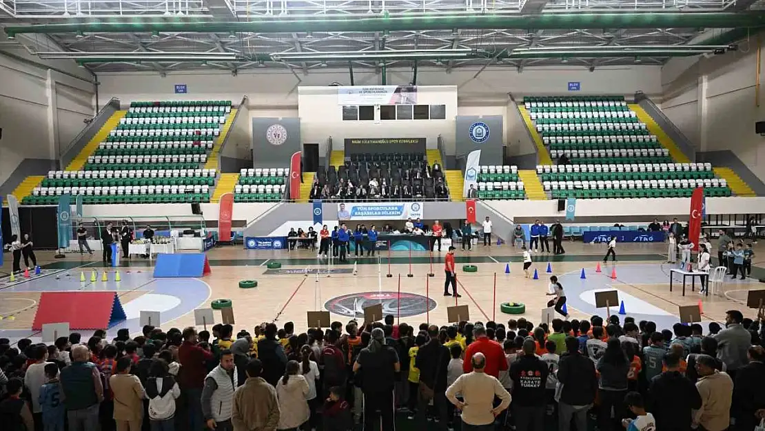 Okul Sporları İlçe Şenliklerinde görkemli final