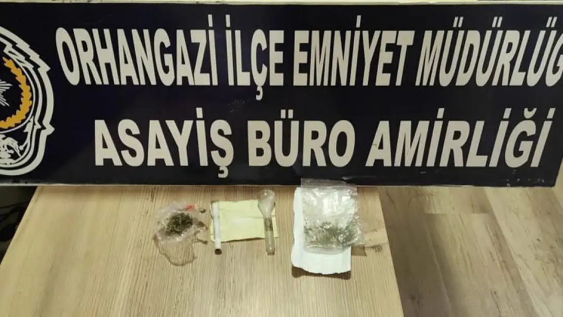 Orhangazi polisi uyuşturucu tacirlerine göz açtırmıyor: 2 tutuklama