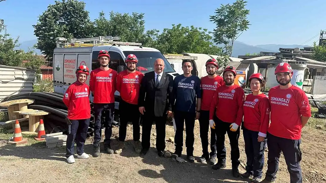 Osmangazi Belediyesi arama kurtarma ekiplerinden nefes kesen tatbikat