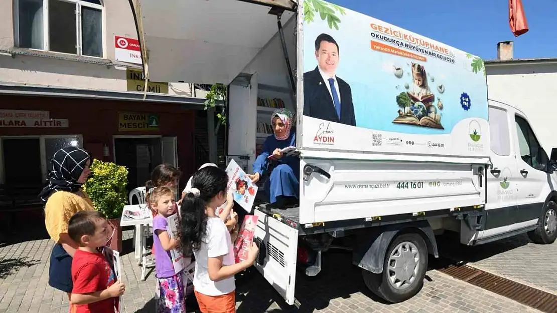 Osmangazi'nin 'Gezici Kütüphanesi' yollara çıktı