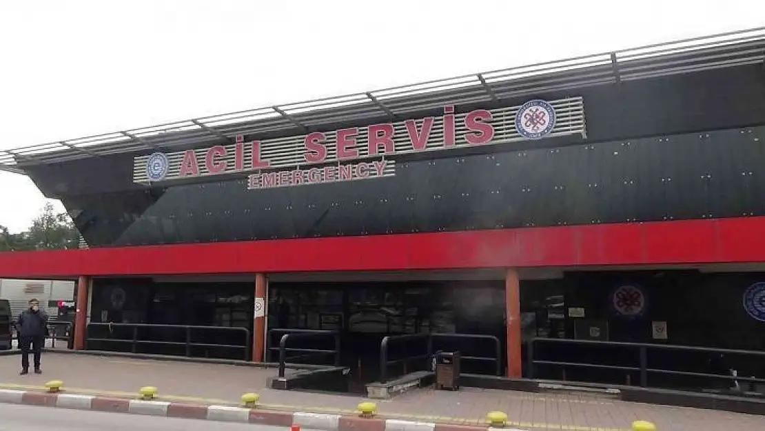 Otomobilin çarptığı adam, hastanede hayatını kaybetti