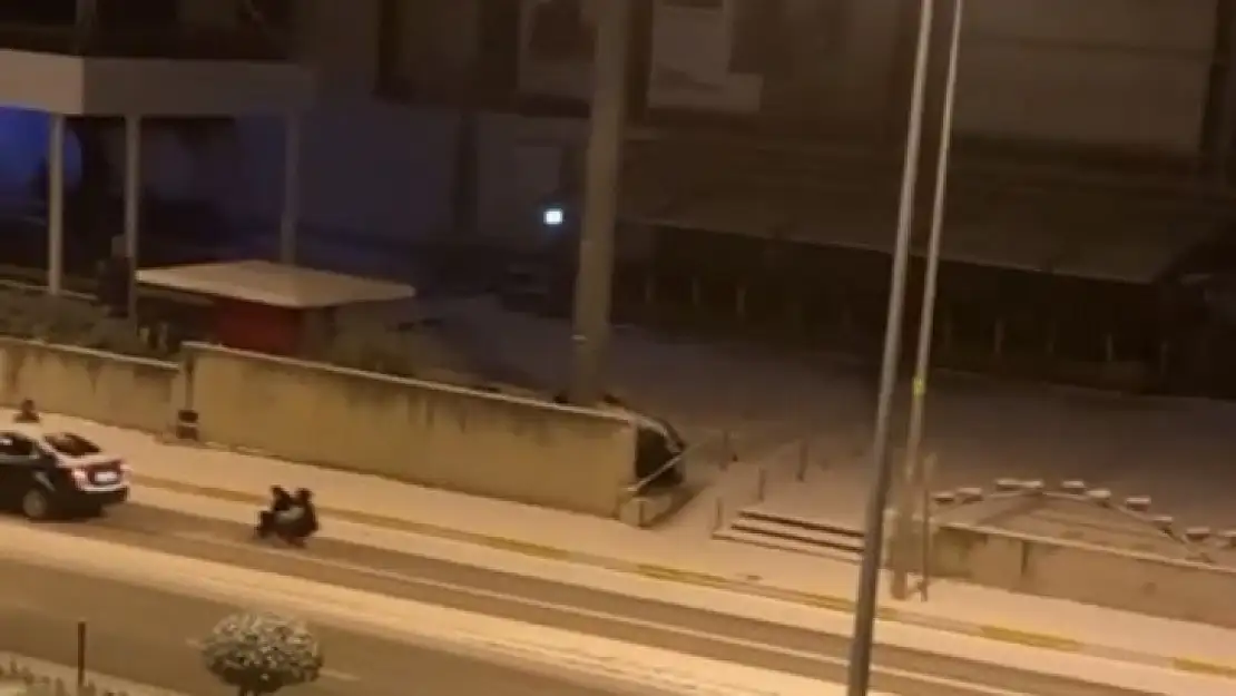 (Özel) Balıkesir'de kar maceraları kameralara yansıdı