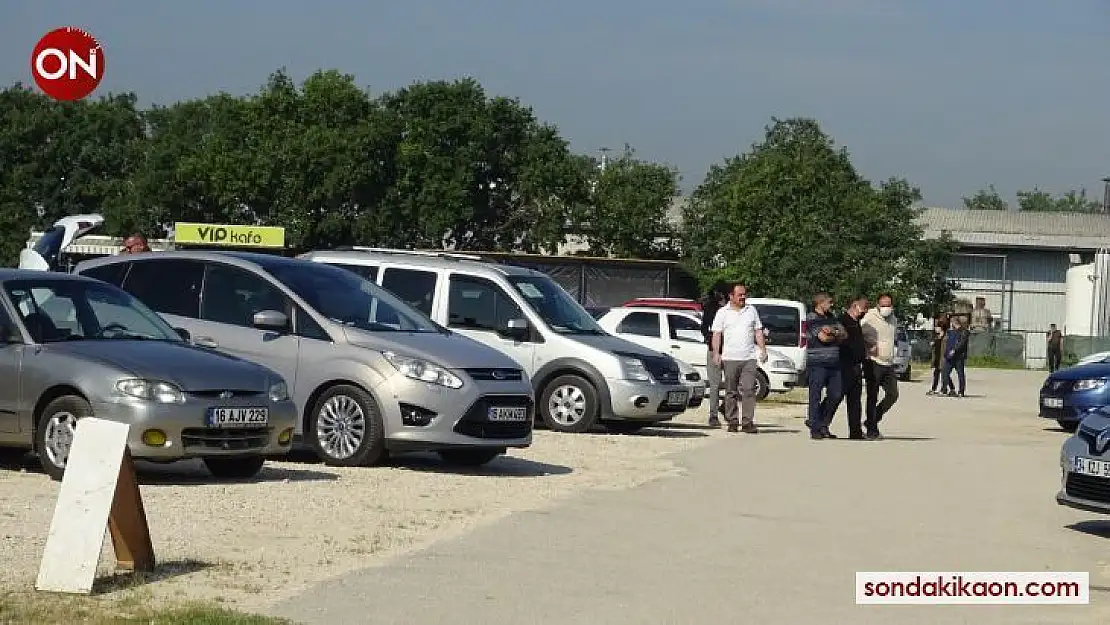 (Özel) Bursa'nın ikinci el oto pazarı cumartesi günleri açık