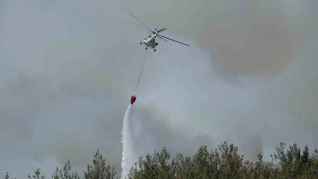 (Özel) Çanakkale'deki tarihi yangında uçak ve helikopterler 708 sorti yaptı, 146 saat havada kaldı