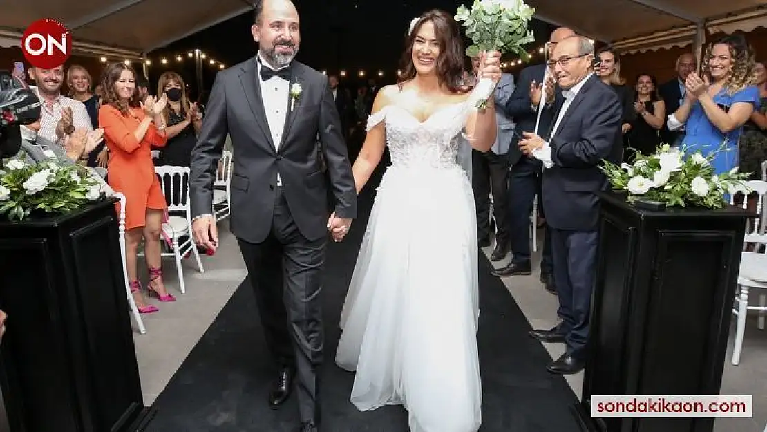 Özel kalem müdürünün nikahını Başkan Erdem kıydı