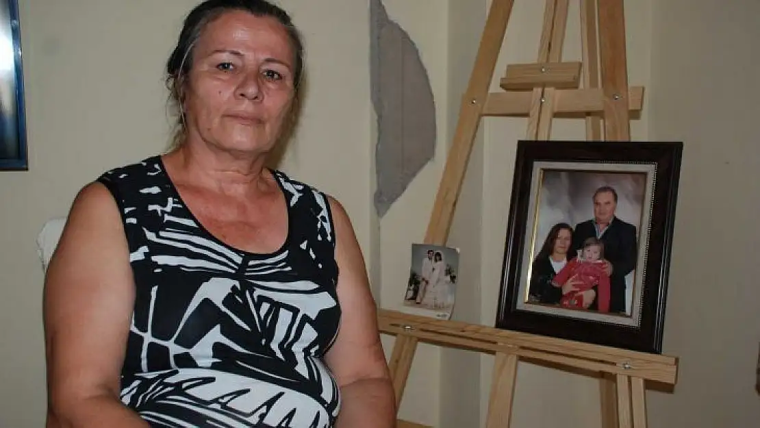 (Özel) Kiralar yüksek geldiği için hasarlı evinde oturan kadın: 'Depremzede depremzedeye bunu yapar mı?'