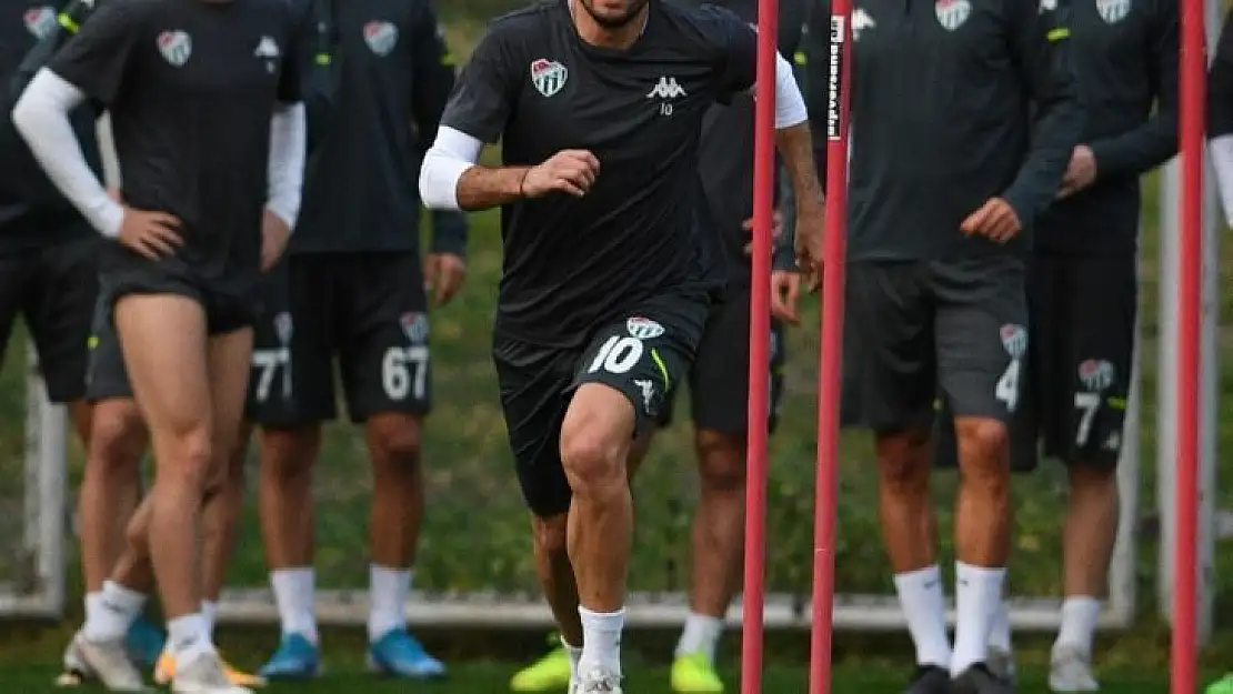 Özer Hurmacı, bin 198 dakika kaçırdı