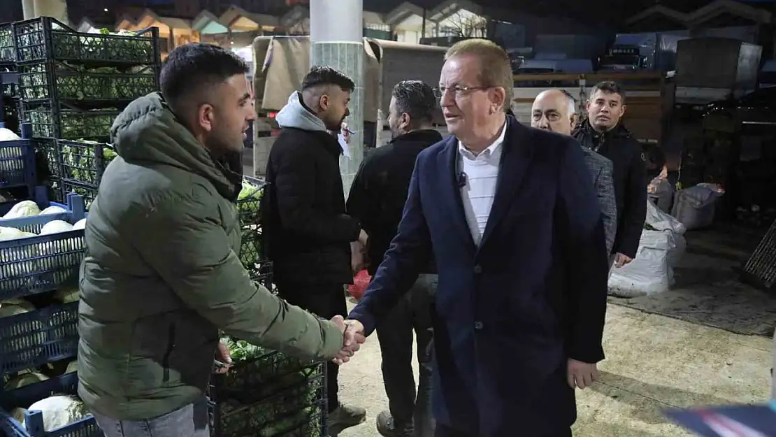 Pamukkale Adayı Pekdemir hal esnafıyla bir araya geldi